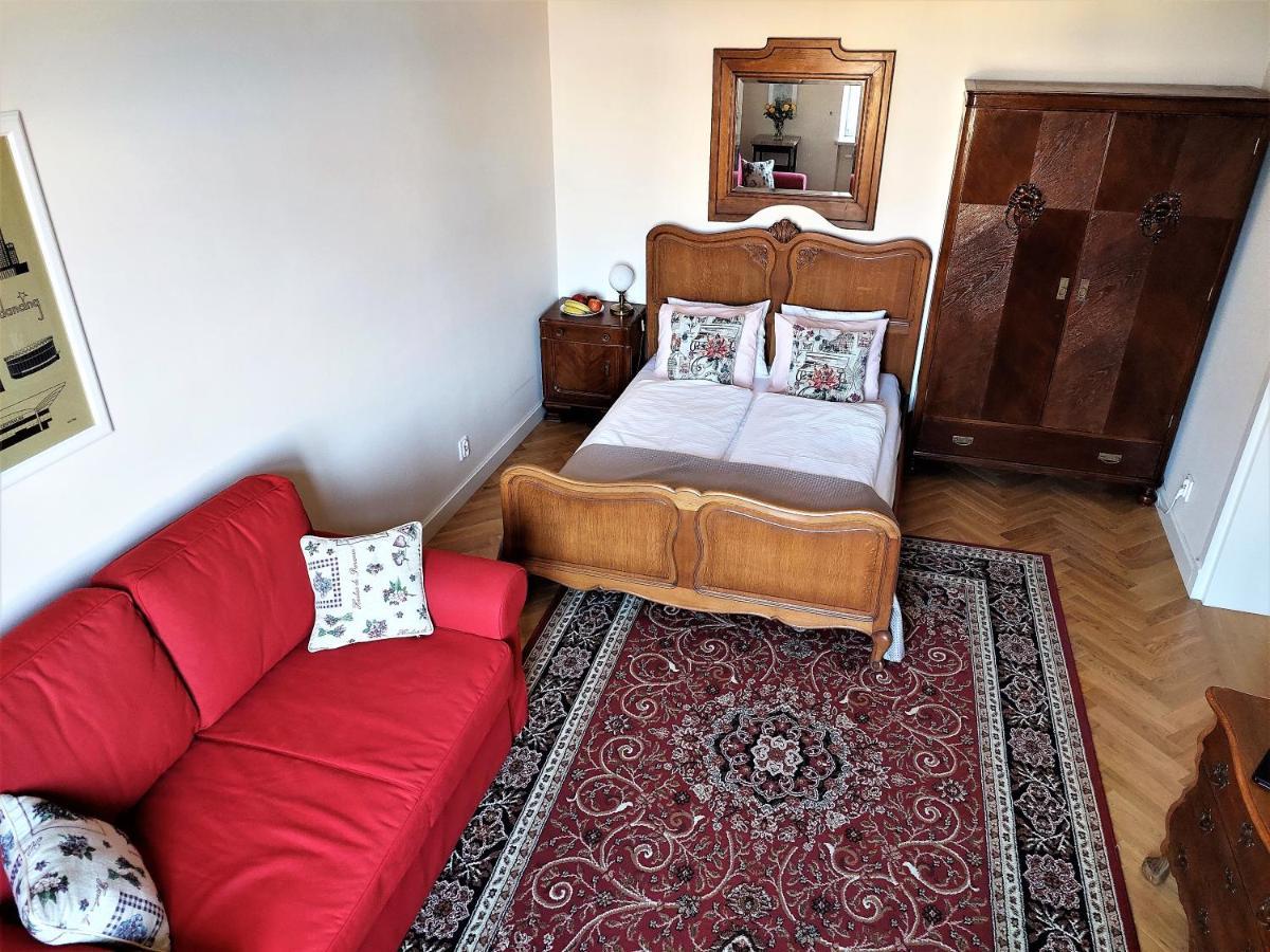 Apartamenty Metro Praga Варшава Экстерьер фото