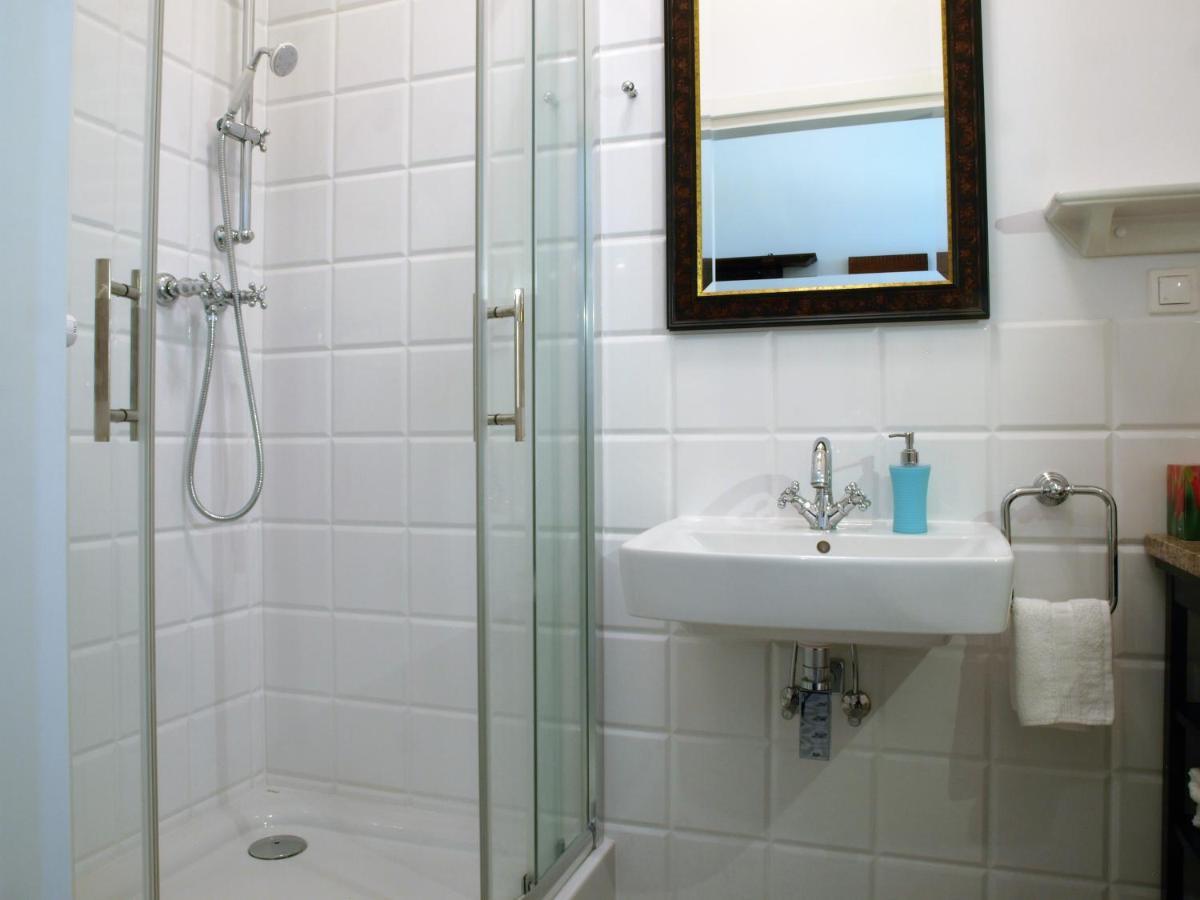 Apartamenty Metro Praga Варшава Экстерьер фото