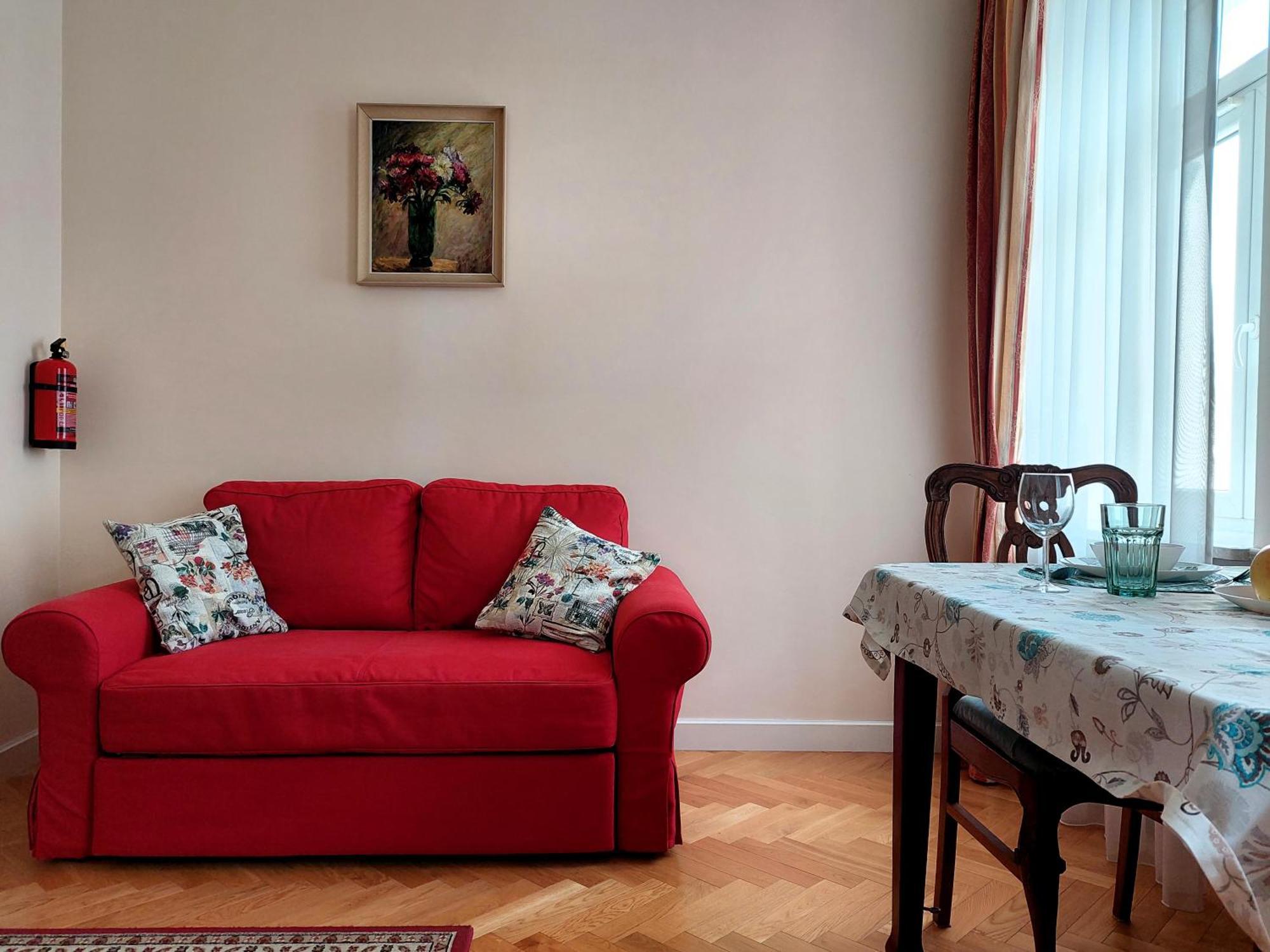 Apartamenty Metro Praga Варшава Экстерьер фото