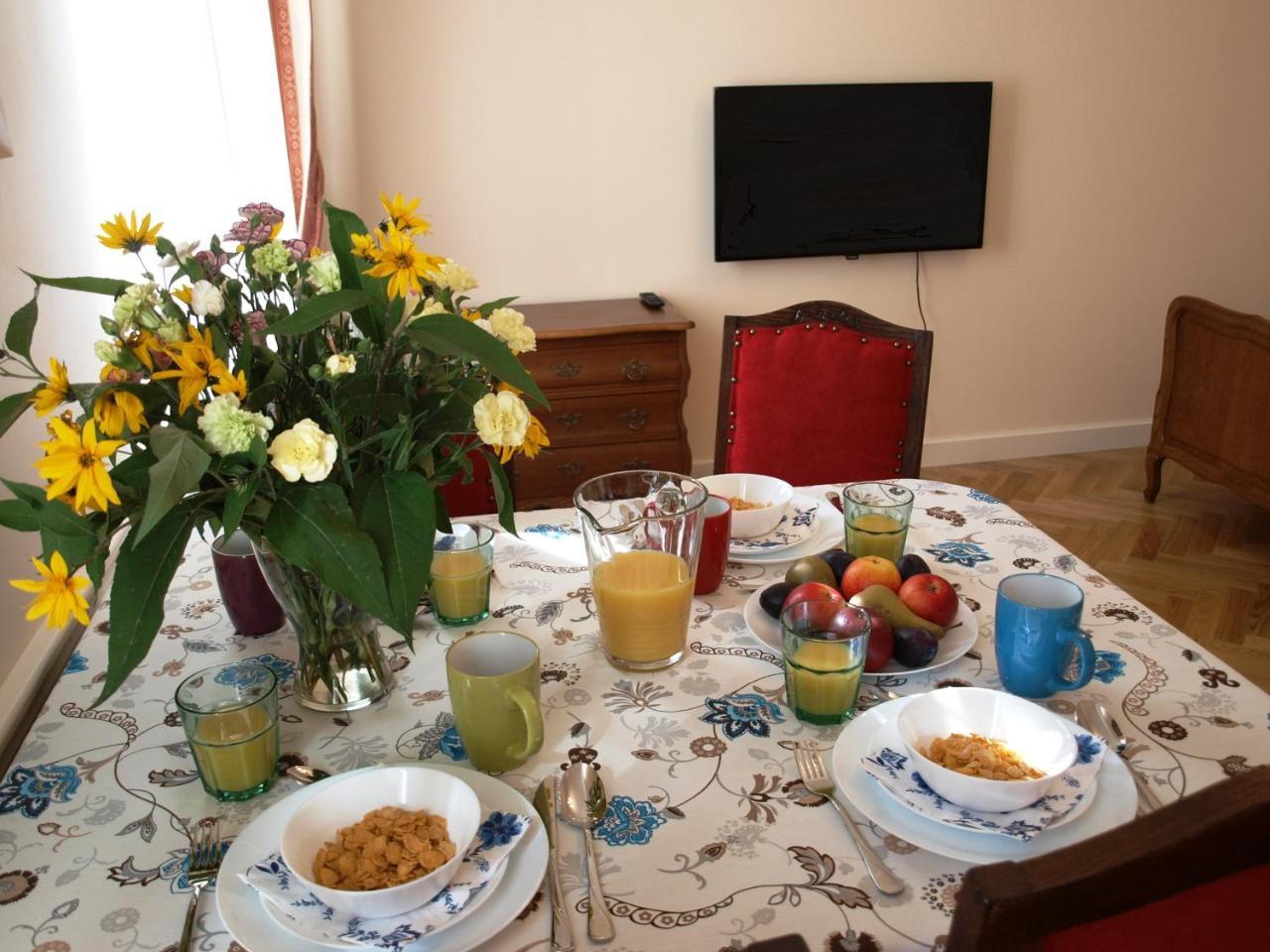 Apartamenty Metro Praga Варшава Экстерьер фото